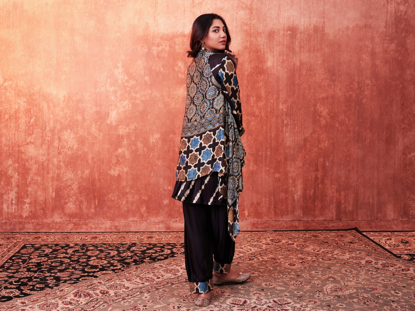8004 Leheriya Shirt, Ajrakh Cape and Cuffed Trousers