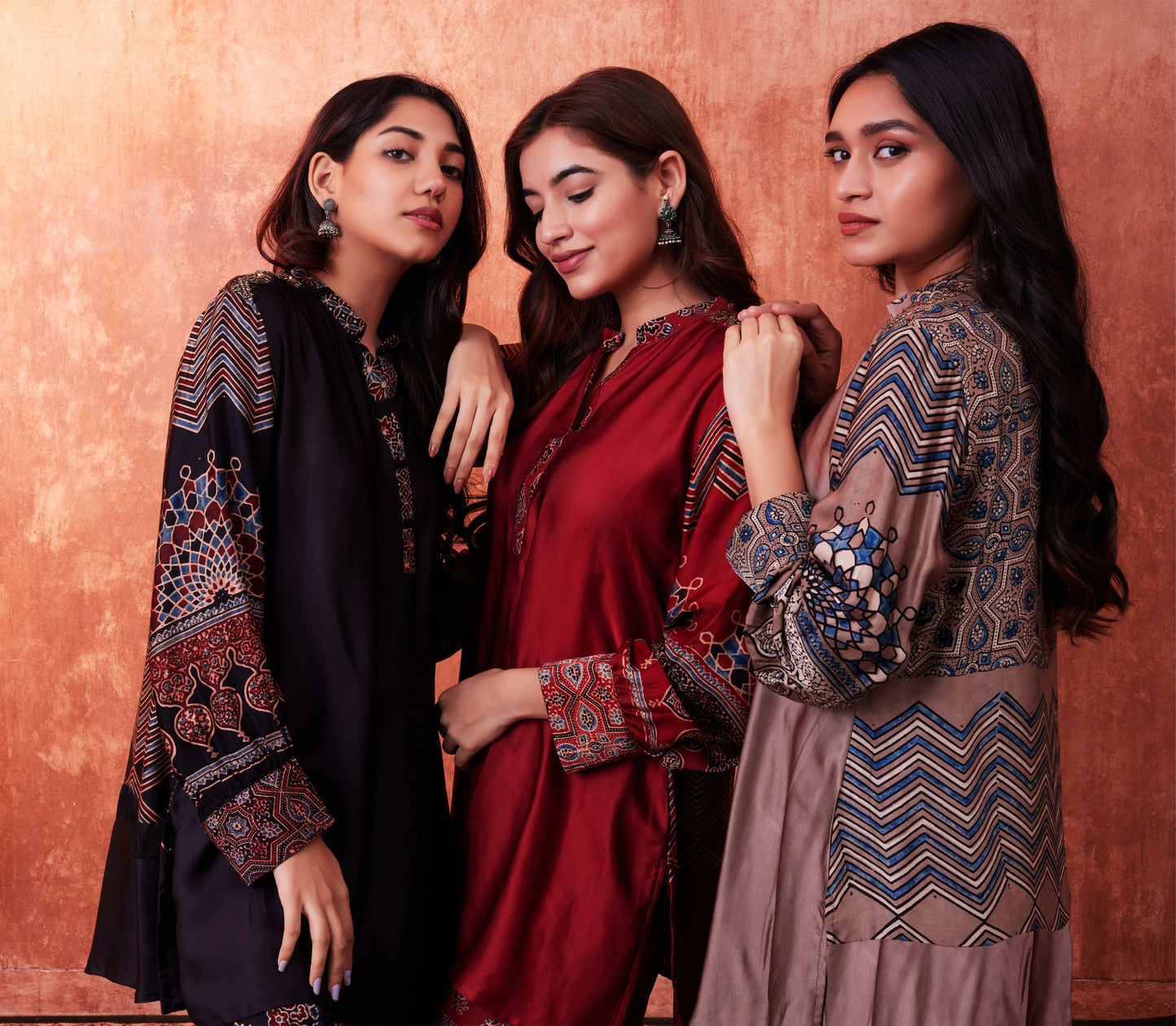 8010 Ajkrakh Tunic and Panelled Trousers