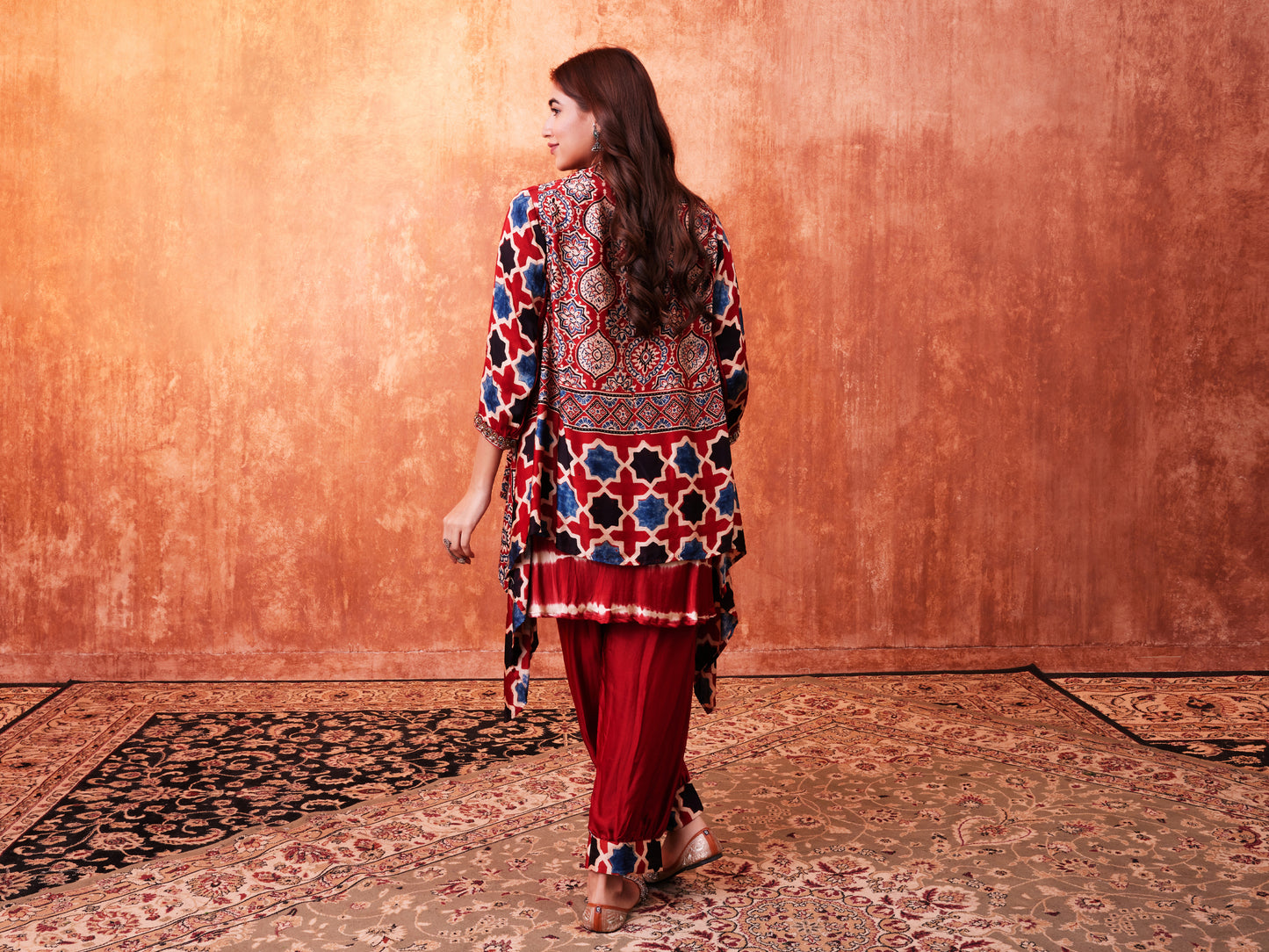 8004 Leheriya Shirt, Ajrakh Cape and Cuffed Trousers